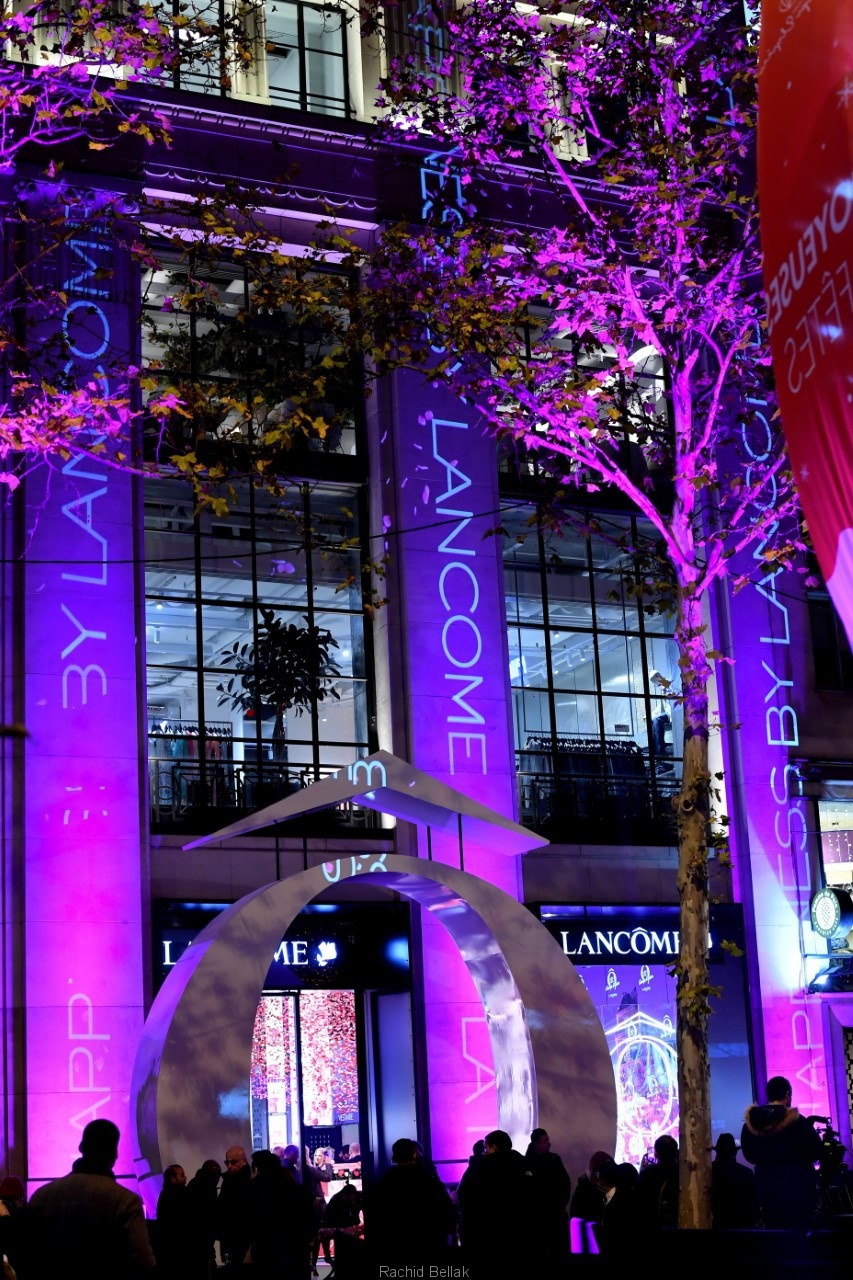 Lancôme ouvre une boutique de prestige sur les Champs-Elysées