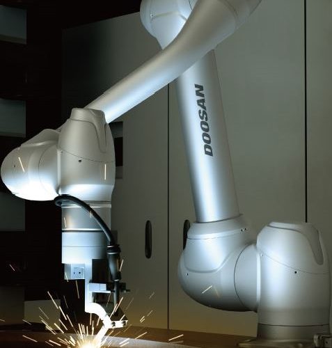 Robot collaboratif serie M Doosan Robotics