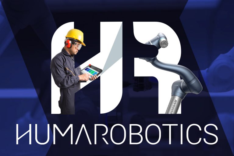 Logo HumaRobotics avec robots Doosan