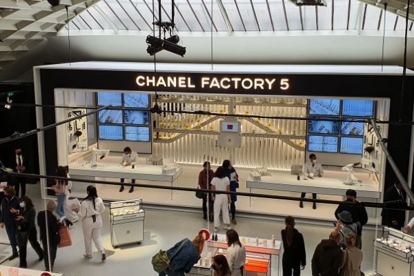 Chanel factory 5 - Robots Doosan (5)